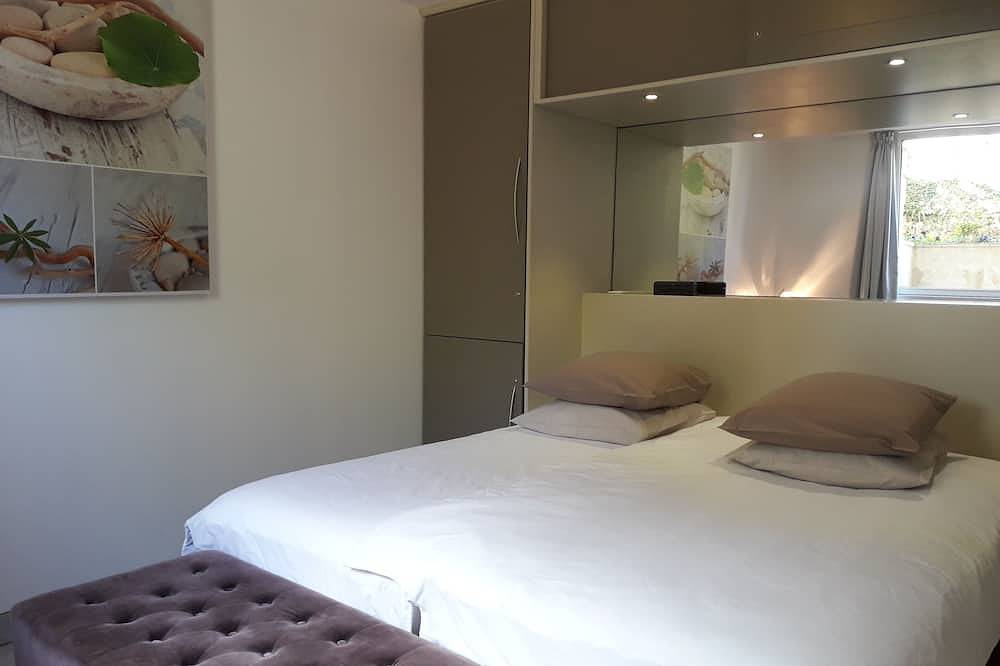 Appartement entier, Gîte indépendant-jardin permacole-proche de mn en train de Paris in Saint-Leu-d'Esserent, Oise