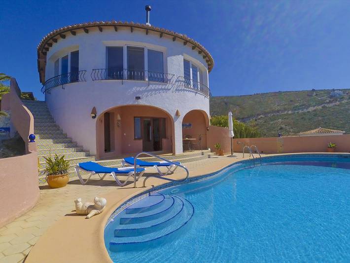 Casa rural para 6 personas, con jardín, Se admiten mascotas en Benitachell