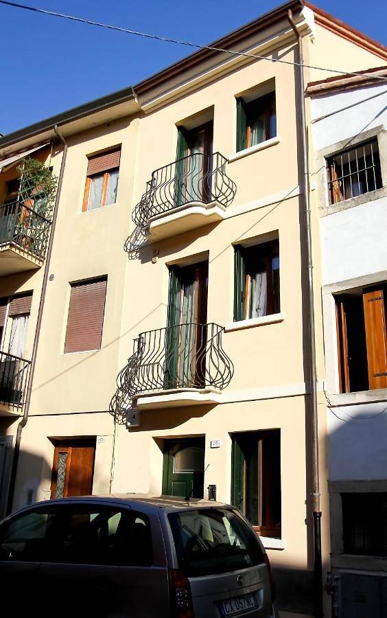 Casa vacanza per 2 persone, con Balcone e Terrazza nonché Panorama a Lonigo