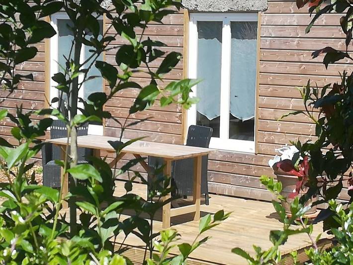 Location de vacances pour 3 personnes, avec Terrasse ainsi que Jardin et Vue à Briec