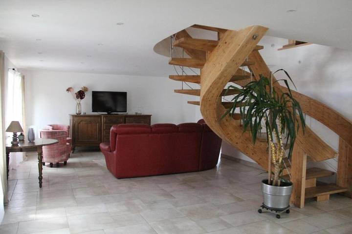 Location de vacances pour 10 personnes, avec terrasse et vue à Champ-le-Duc - 2