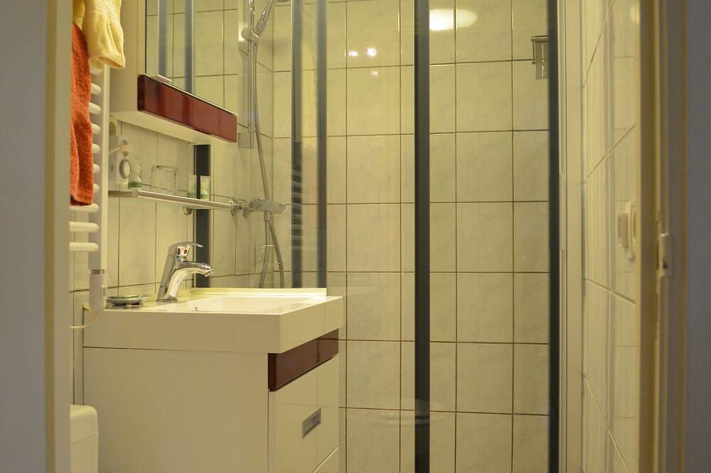 Stilvolle Wohnung mit Garten in einem ehemaligen Bauernhaus in De Waal in De Waal, Westfriesische Inseln