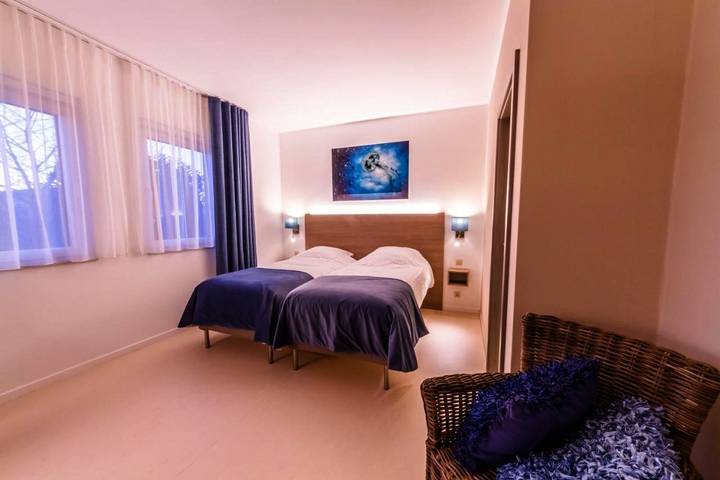 Hôtel pour 2 personnes, avec Terrasse et Jardin ainsi que Sauna et Vue à Herstal