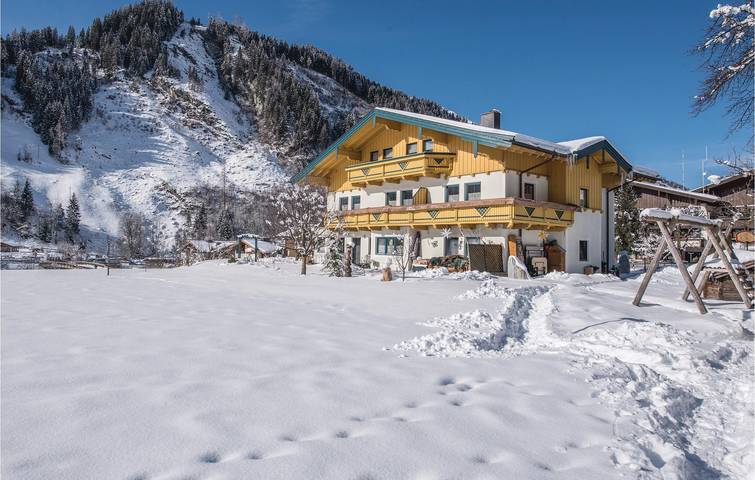 Ganze Ferienwohnung, Gemütliche Ferienwohnung mit 2 Schlafzimmern in Rauris: In der Nähe der Skilifte und des Ortszentrums in Hohe Tauern, Rauris