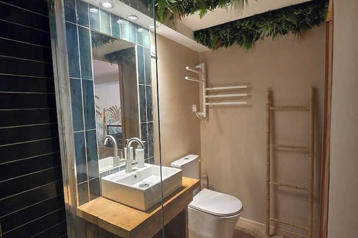 Apartamento entero, Mini Loft à la Campagne with exterior - La Ba-Line in Entrecasteaux, Región Brignoles