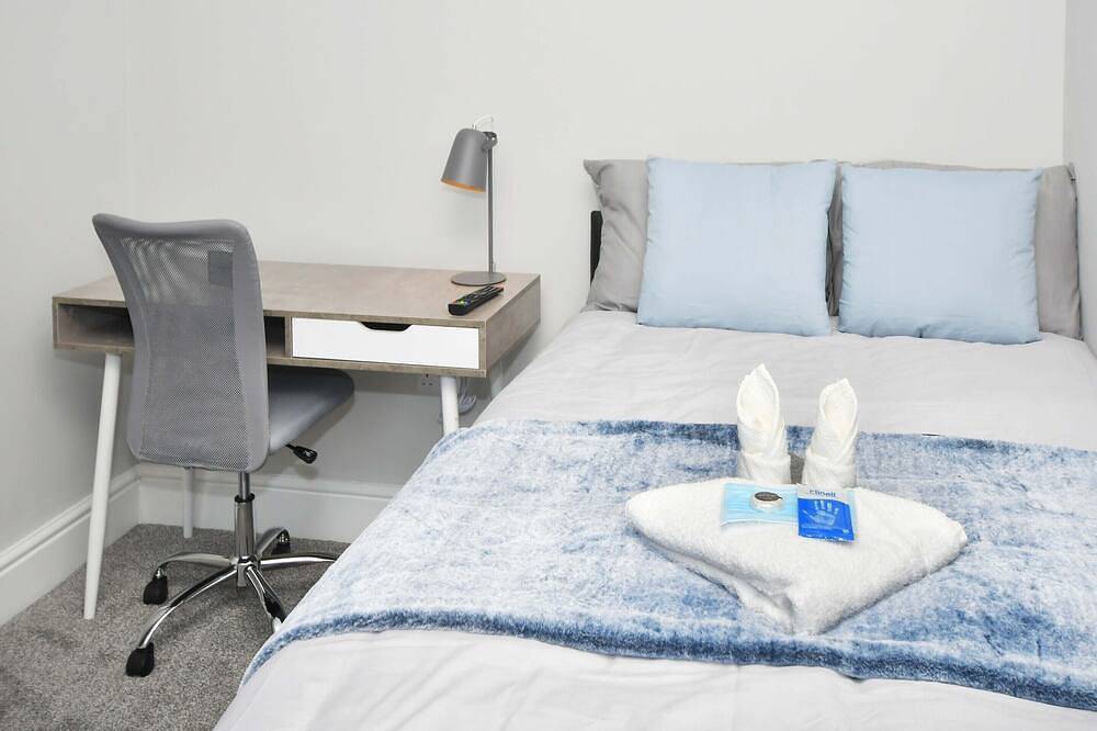 Superior-Habitacion Doble-Baño compartido-With Tv in Stoke-on-Trent, Midlands