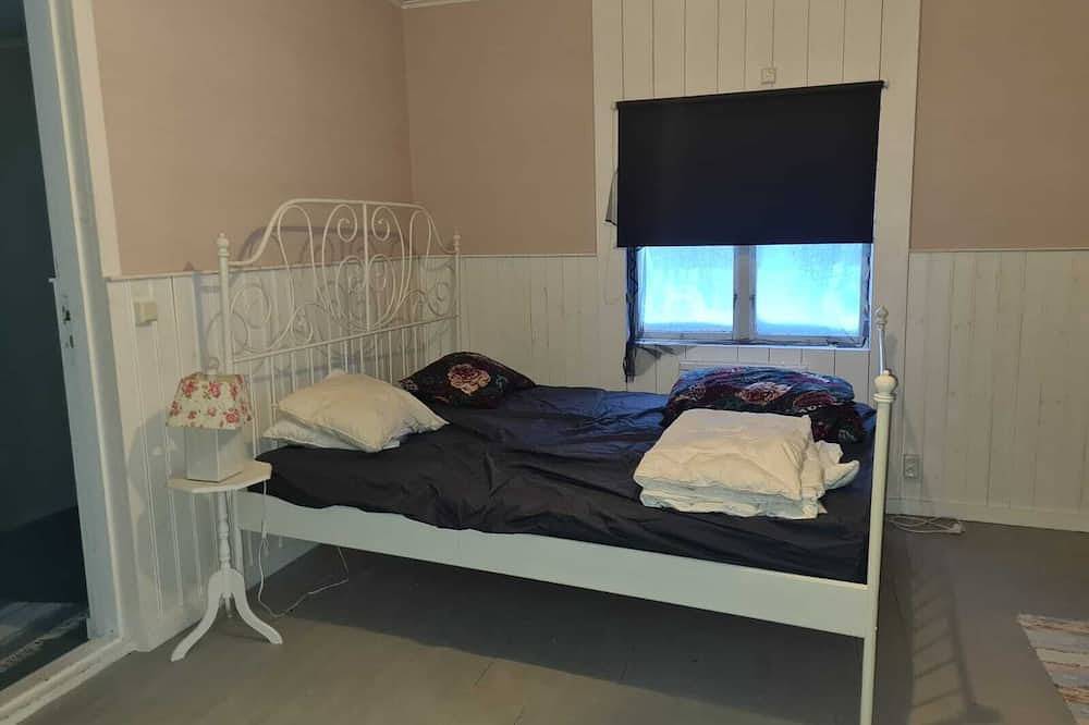 Amazing 4-bedroom house with Wifi in charming Stavaträsk in Skelleftea, Bottenwiek