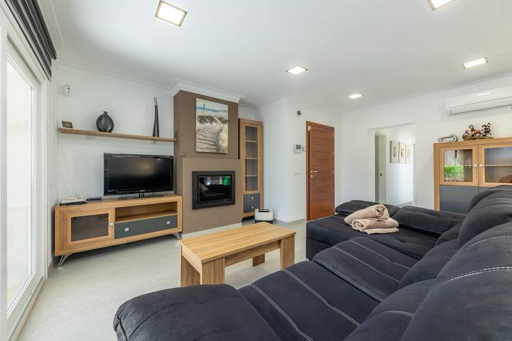 Casa de vacaciones 'Villa Neptuno' con piscina privada, Wi-Fi y aire acondicionado in Son Moll, Capdepera