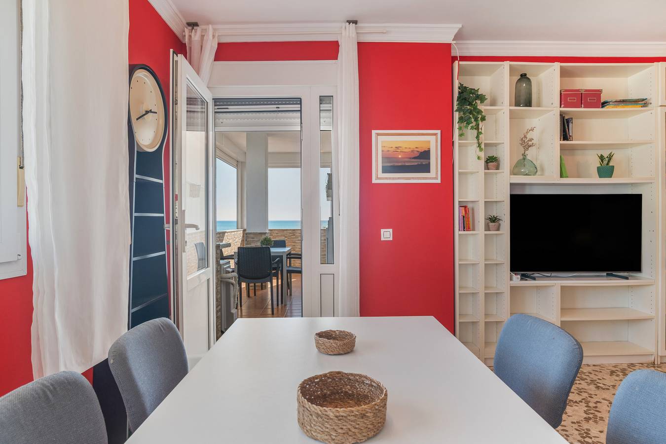 Ganze Wohnung, Apartment 'Vivienda Balcón de África' mit Meerblick, Wlan und Klimaanlage in Playa Barbate, Barbate