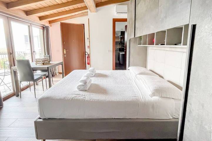 Ganze Wohnung, Blue House 4 in Bellano, Orobie Alpen West