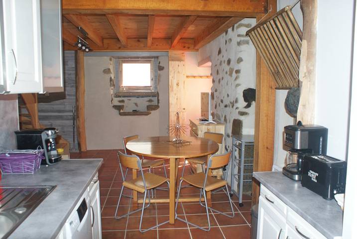 Gîte pour 6 personnes, avec jardin et terrasse à Campan - 4