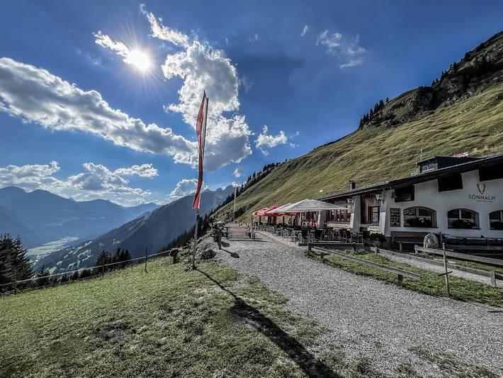 Hütte, mit Terrasse und Garten im Lechtal
