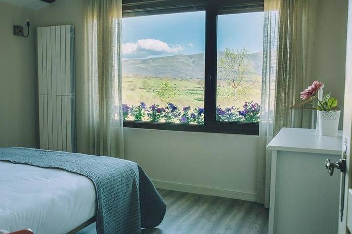 Casa rural para 5 personas, con jardín y vistas, Se admiten mascotas en la Sierra de Béjar - 4