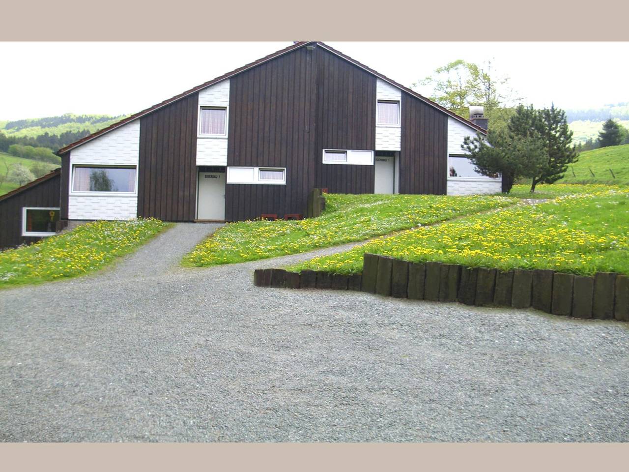 Cosy holiday home in the Hochsauerland with terrace at the edge of the forest in Bestwig, Hochsauerlandkreis