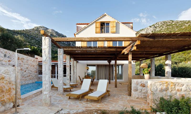 Villa mit pool für 6 Personen, mit Terrasse und Balkon/Terrasse auf Hvar - 2