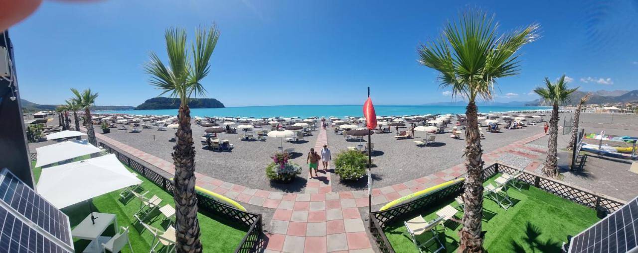 Max Guest House in Tortora Marina, Praia a Mare
