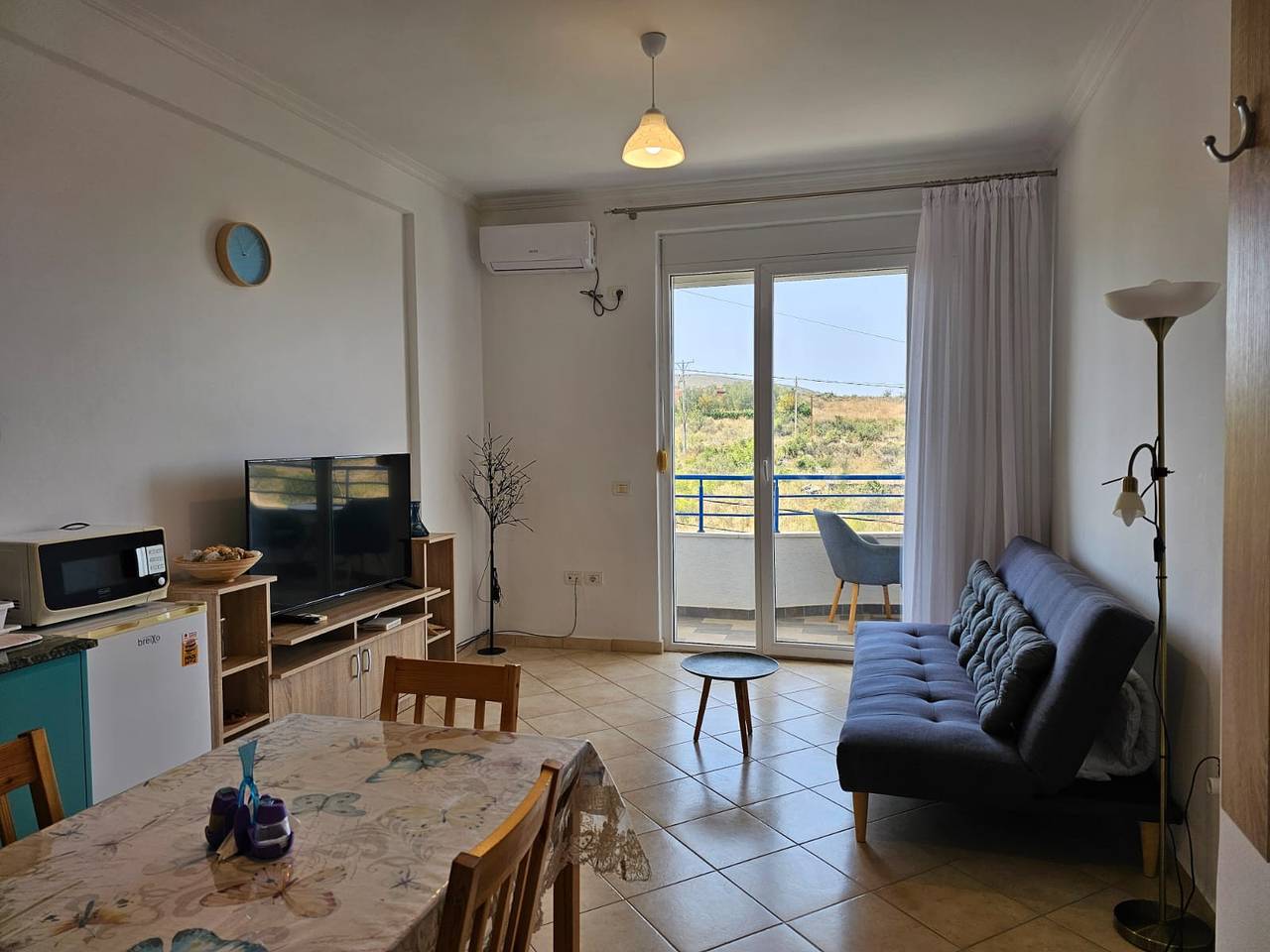 Ganze Wohnung, Ferienwohnung für 3 Personen mit Balkon in Sarandë, Vlorë