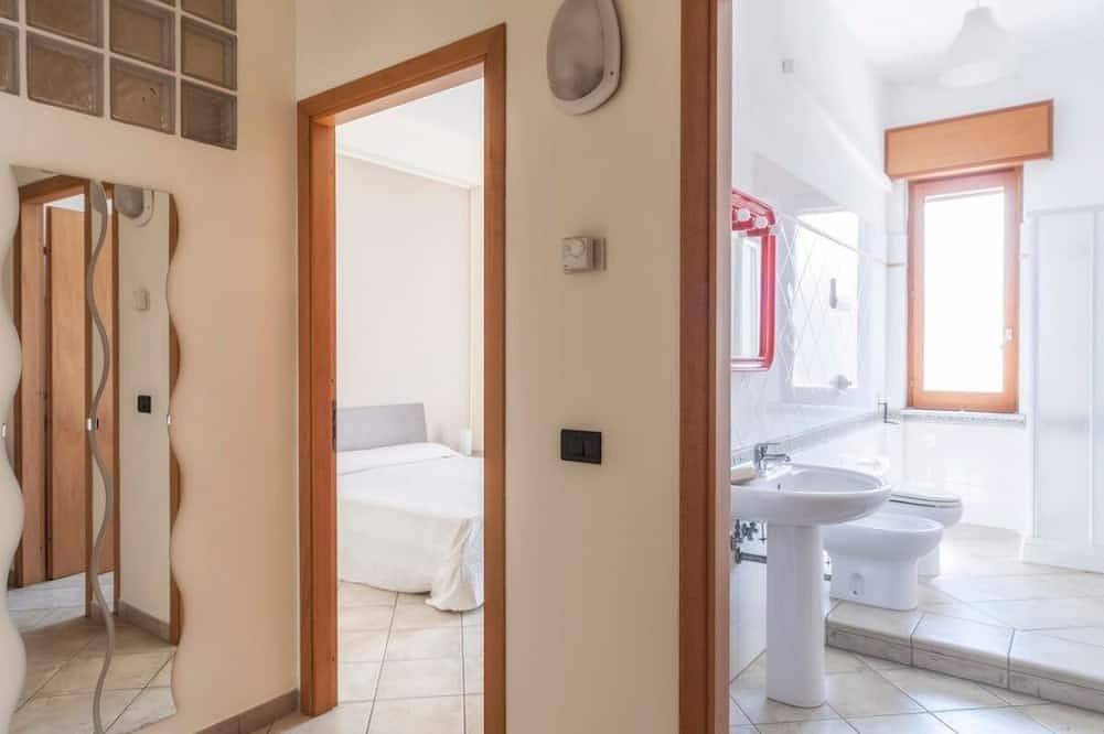 Apartamento entero, Stella Marina - cozy 1 bedroom apartment with balcony centrally located in Capo d'Orlando in Capo d'Orlando, Provincia de Messina