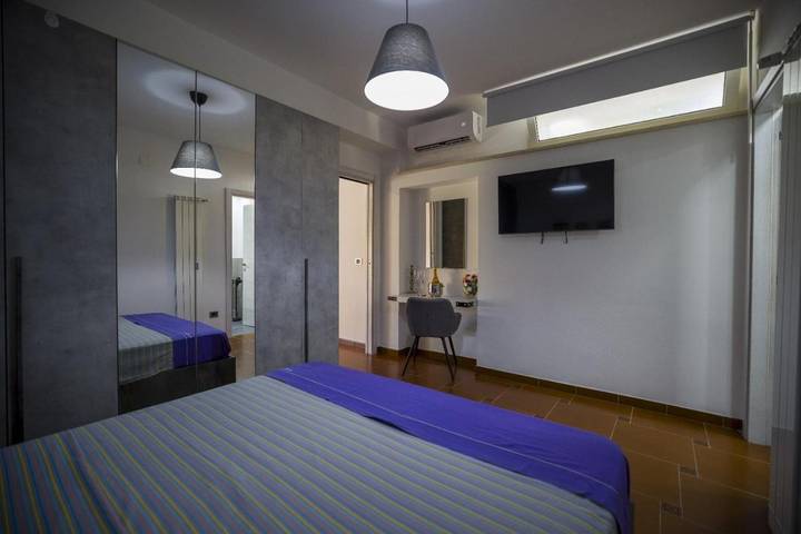 Chambre d’hôte pour 4 personnes, avec vue ainsi que jardin et piscine à Praia a Mare - 2