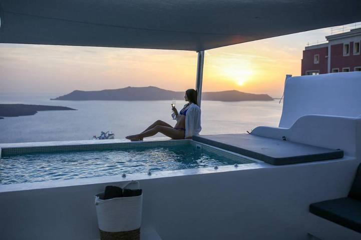 Chambre d’hôte pour 3 personnes, avec jardin et jacuzzi à Thera - 2