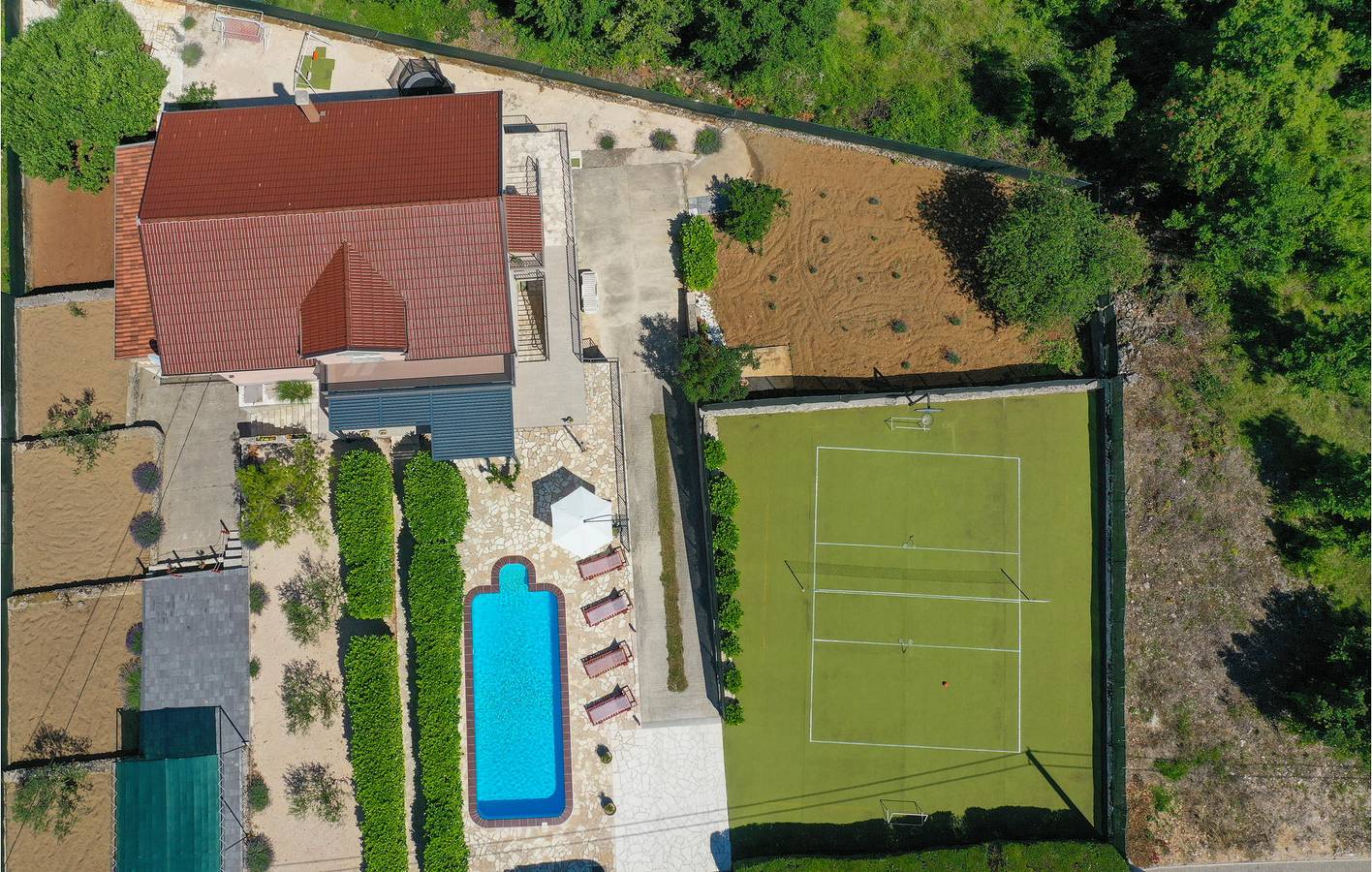 Gemütliche 282 m² große Wohnung mit Pool, WLAN und Terrasse in der Nähe des Flusses Sija in Imotski, Makarska Riviera