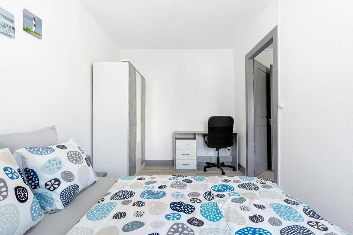 Appartement entier, One-Bedroom Apartment in Saint-Louis, Région de Mulhouse