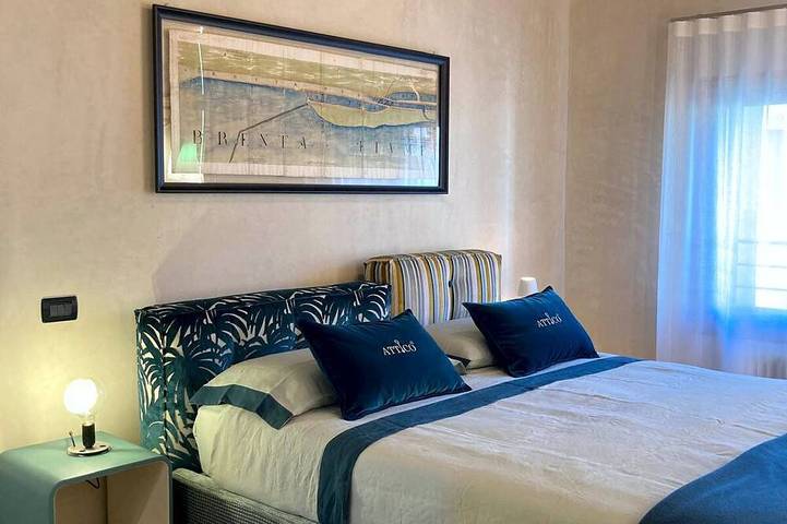 Entire apartment, Attico 41 - Your box seat in the heart of Bassano in Bassano del Grappa, Vicenza Province