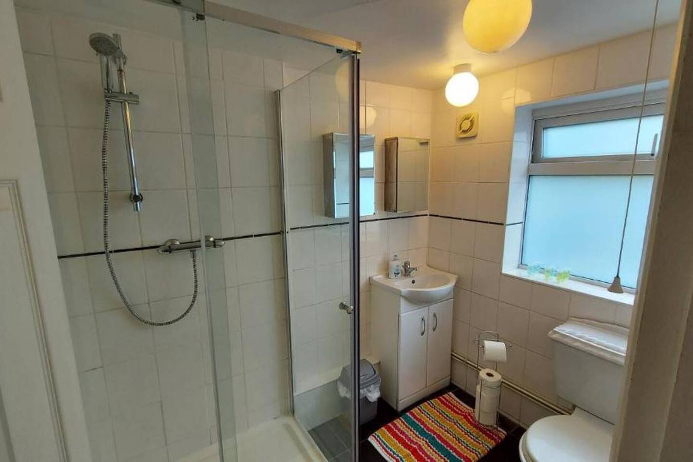 Gilling Villa Remarkable 4-Bed House in Gillingham in Medway