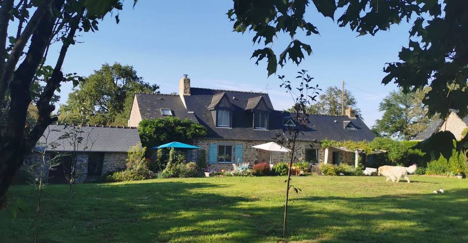 Cottage pour 4 personnes, avec jardin à Jublains