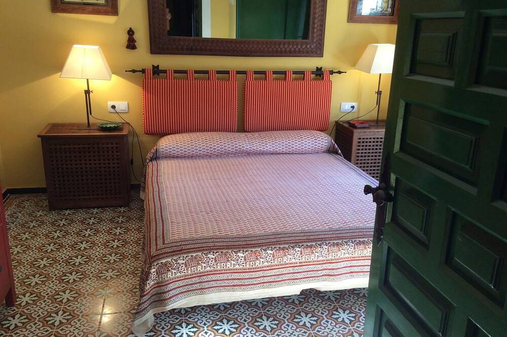 Villa ideal para el descanso en familia, visitar Sevilla y Andalucía. in Sanlúcar la Mayor, Provincia de Sevilla