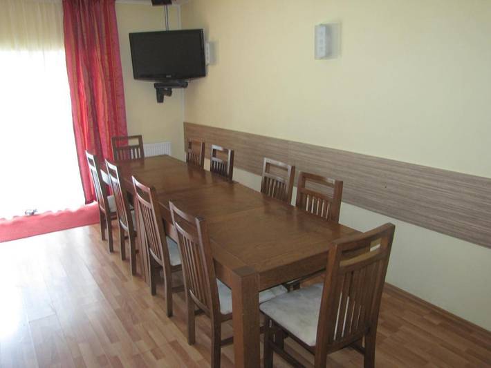 Villa pour 14 personnes, avec terrasse ainsi que piscine et vue en Roumanie - 3