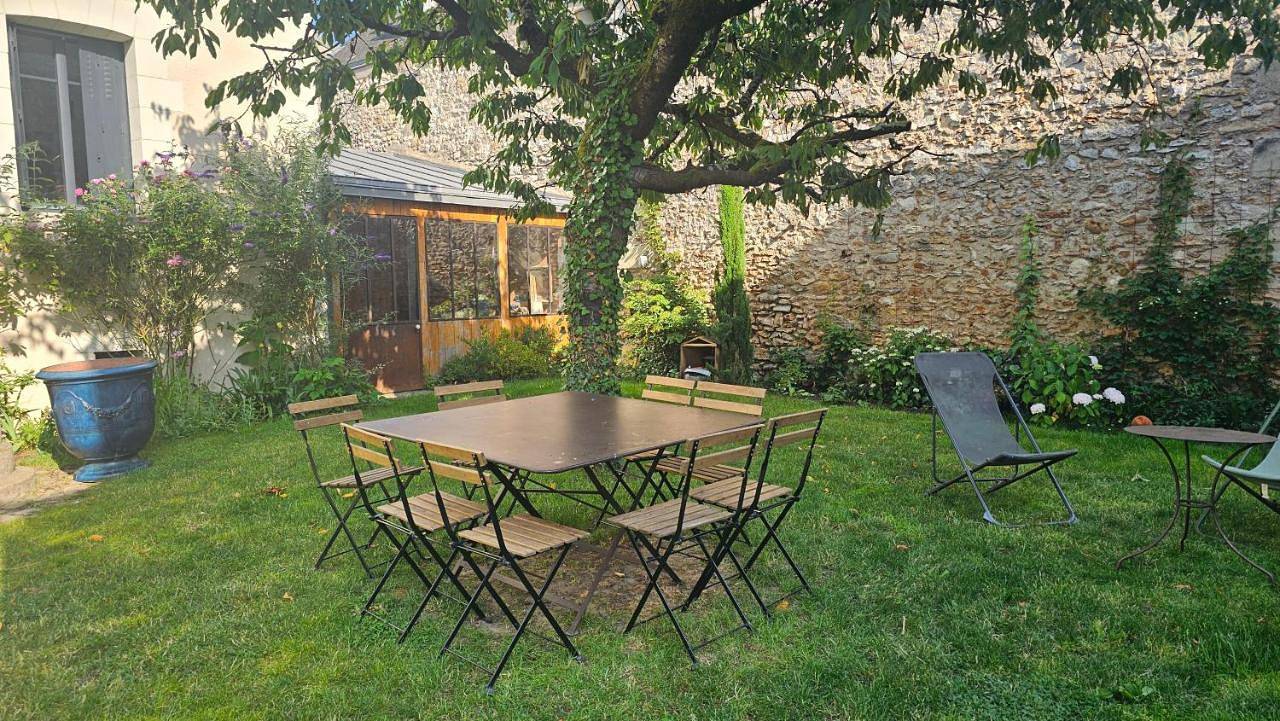 Gite Au Coeur de Tours, familial avec jardin au calme, parking in Tours, Región de Tours
