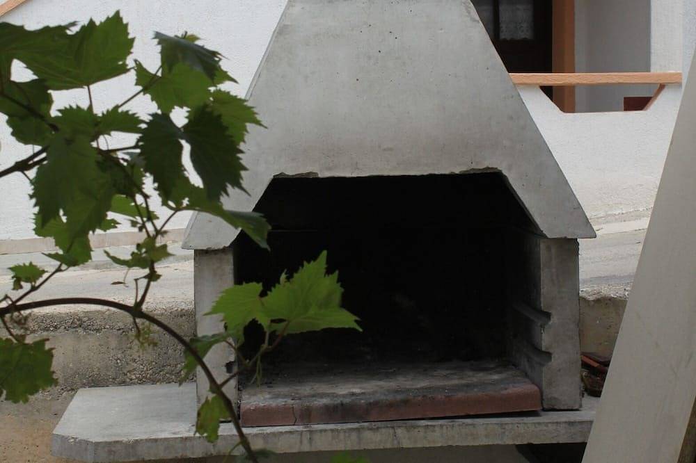 Ganze Wohnung, Studio Appartement mit Terrasse und Meerblick Metajna (Pag in Metajna, Pag