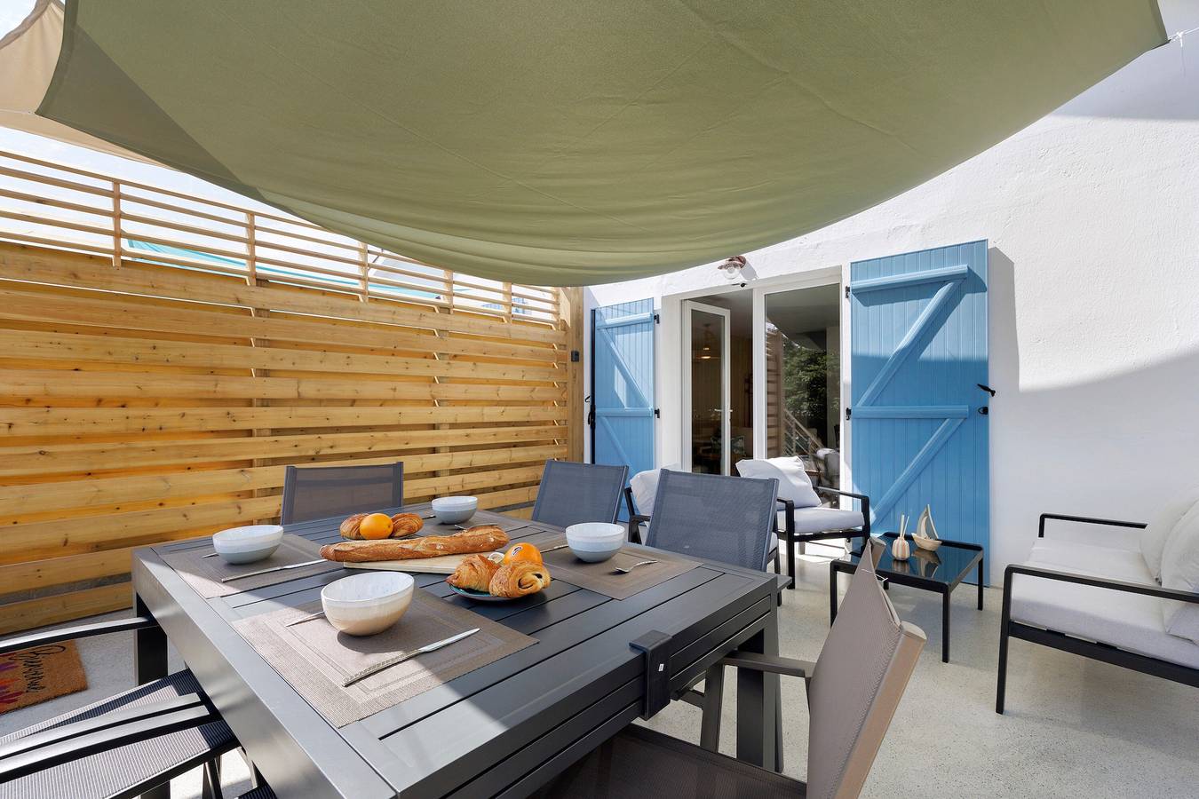 Casa vacacional 'El Clavel Verde' con terraza privada, Wi-Fi y aire acondicionado in Saint-Jean-de-Monts, Vandea