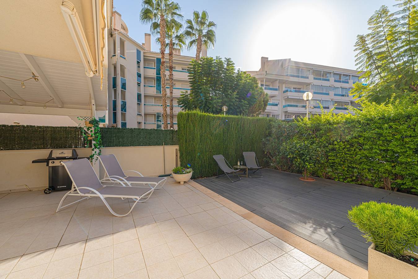 Apartamento entero, Apartamento 'Estrella Ii Ba Spaniahome' con terraza, piscina compartida y Wi-Fi in L'Albir, Alfàs del Pi