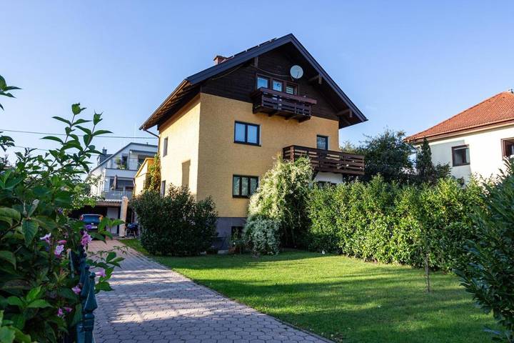 Ferienwohnung für 2 Personen, mit Ausblick in Salzburg