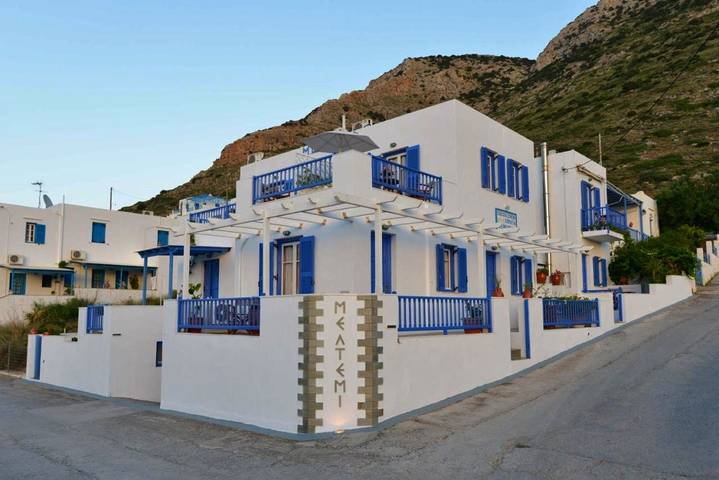 Gîte pour 4 personnes, avec terrasse dans Kamarès