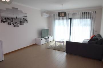 Holiday Rental for 6 People in Praia da Rocha, Portimão, Photo 2
