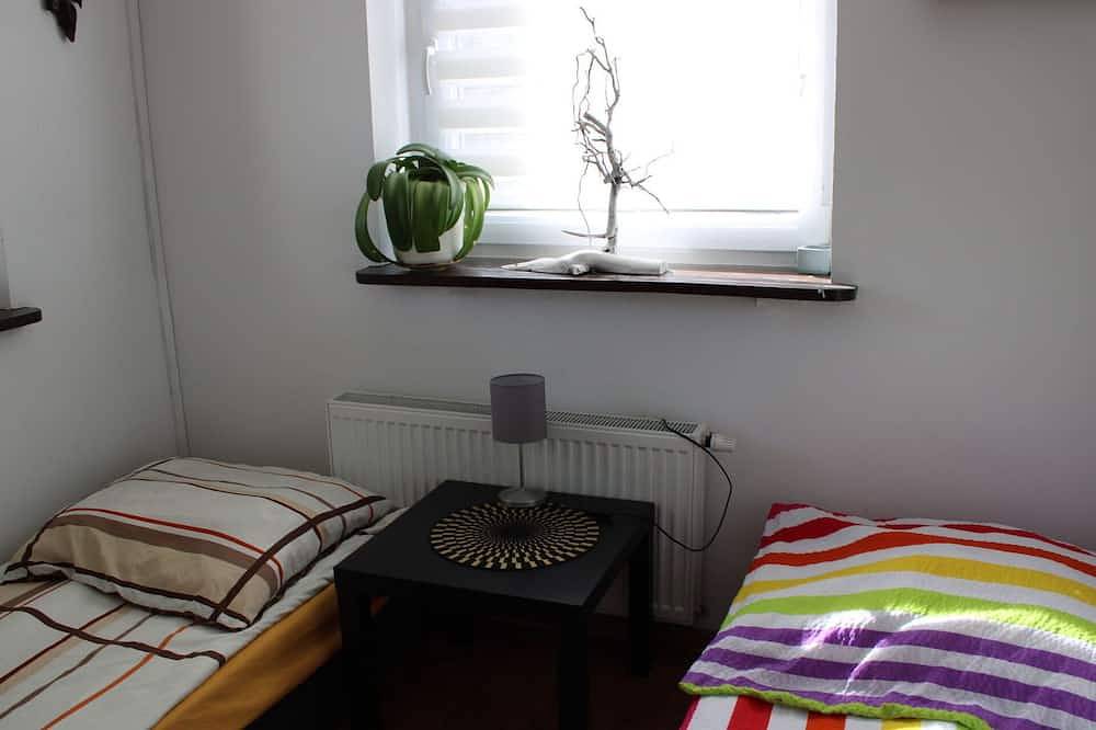 Nice apartment in villa for 4 guests with Wifi, Tv, terrace, pets allowed and parking in Koszalin, Polish Baltic Sea