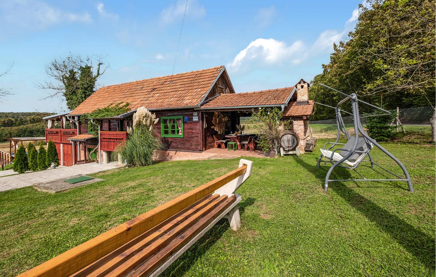Charmant appartement met zwembad, barbecue en op 2 km van de rivier de Krapina in Hraščina, Krapina-Zagorje