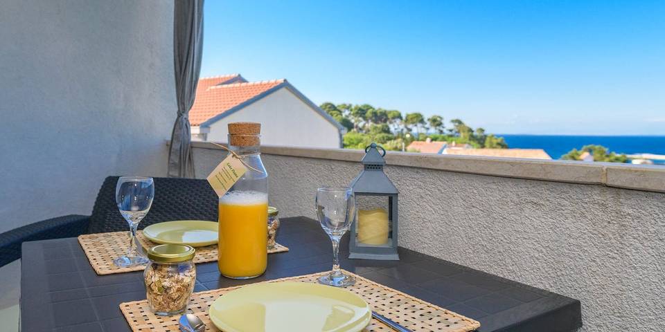 Ganze Wohnung, Livia 2 · Stan sa pogledom na more- Veli Lošinj in Veli Losinj, Lošinj (Kvarner Bucht)
