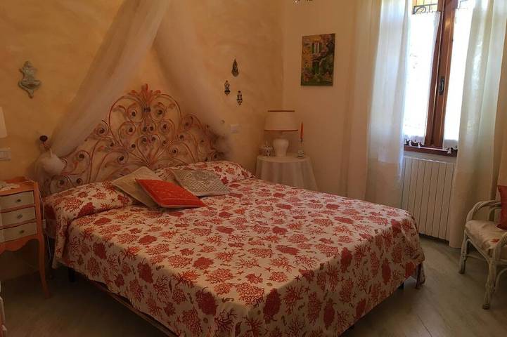 Schönes Apartment mit privatem Pool, 100 Meter vom Strand in Spiaggia di Laconia, Arzachena