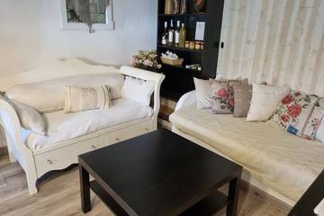 Gîte pour 2 personnes, avec piscine à Brignoles