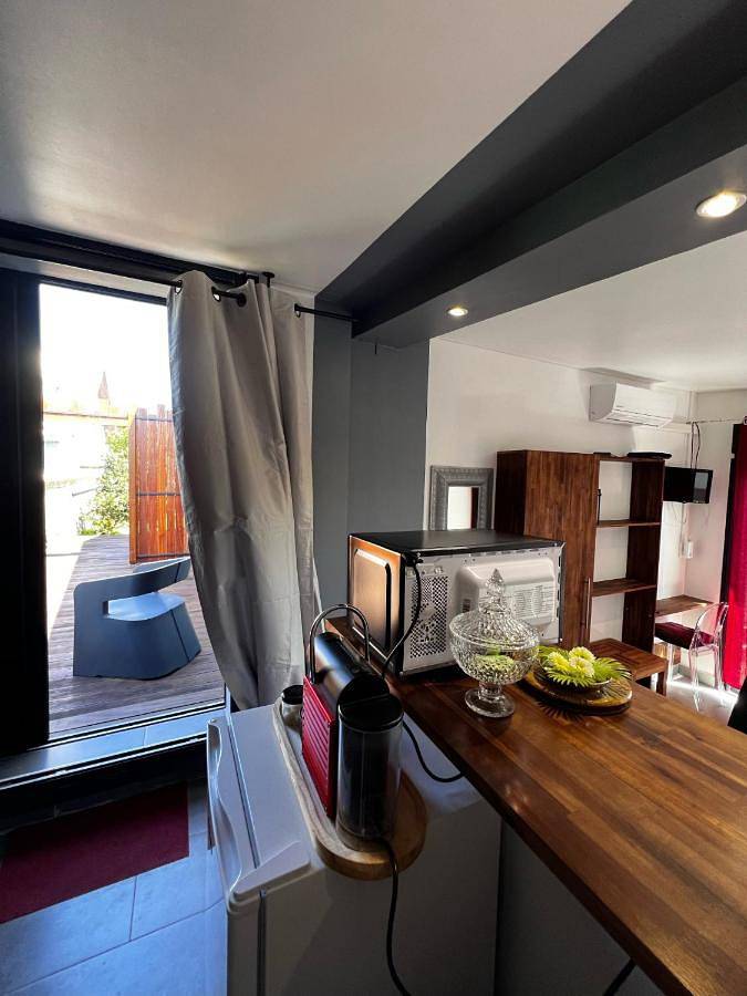 Gîte pour 2 personnes, avec vue et jardin à Sainte-Suzanne - 4