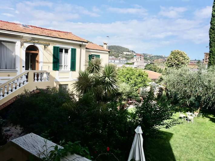 Gîte pour 6 personnes, avec jardin à Vallecrosia - 3