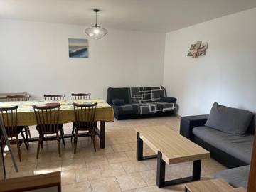 Gîte pour 7 personnes, avec vue et terrasse dans Grauves