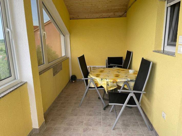 Vakantiewoning voor 3 personen, met balkon, kindvriendelijk in Privlaka