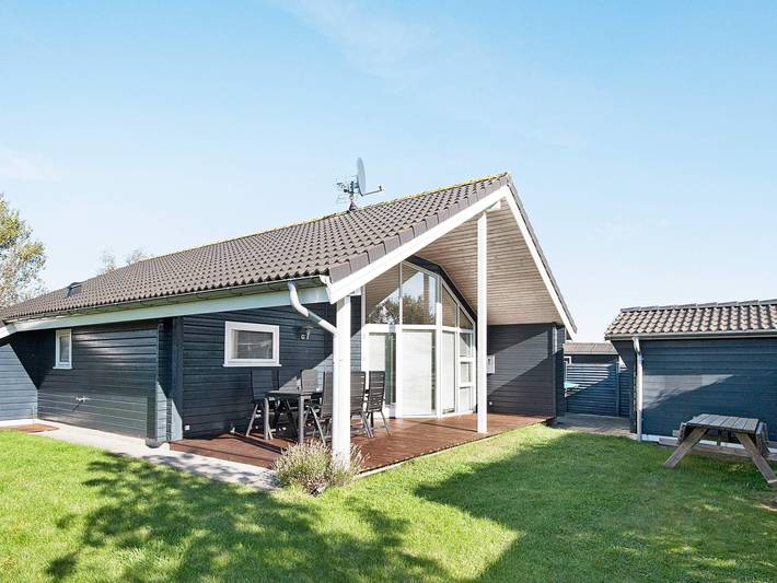 Ferienhaus für 6 Personen, mit Terrasse und Garten in As Vig