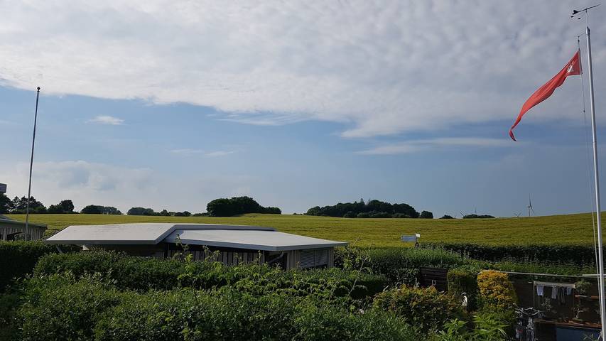 Camping für 4 Personen, mit Ausblick und Terrasse sowie Garten an der Ostsee Schleswig-Holstein - 2