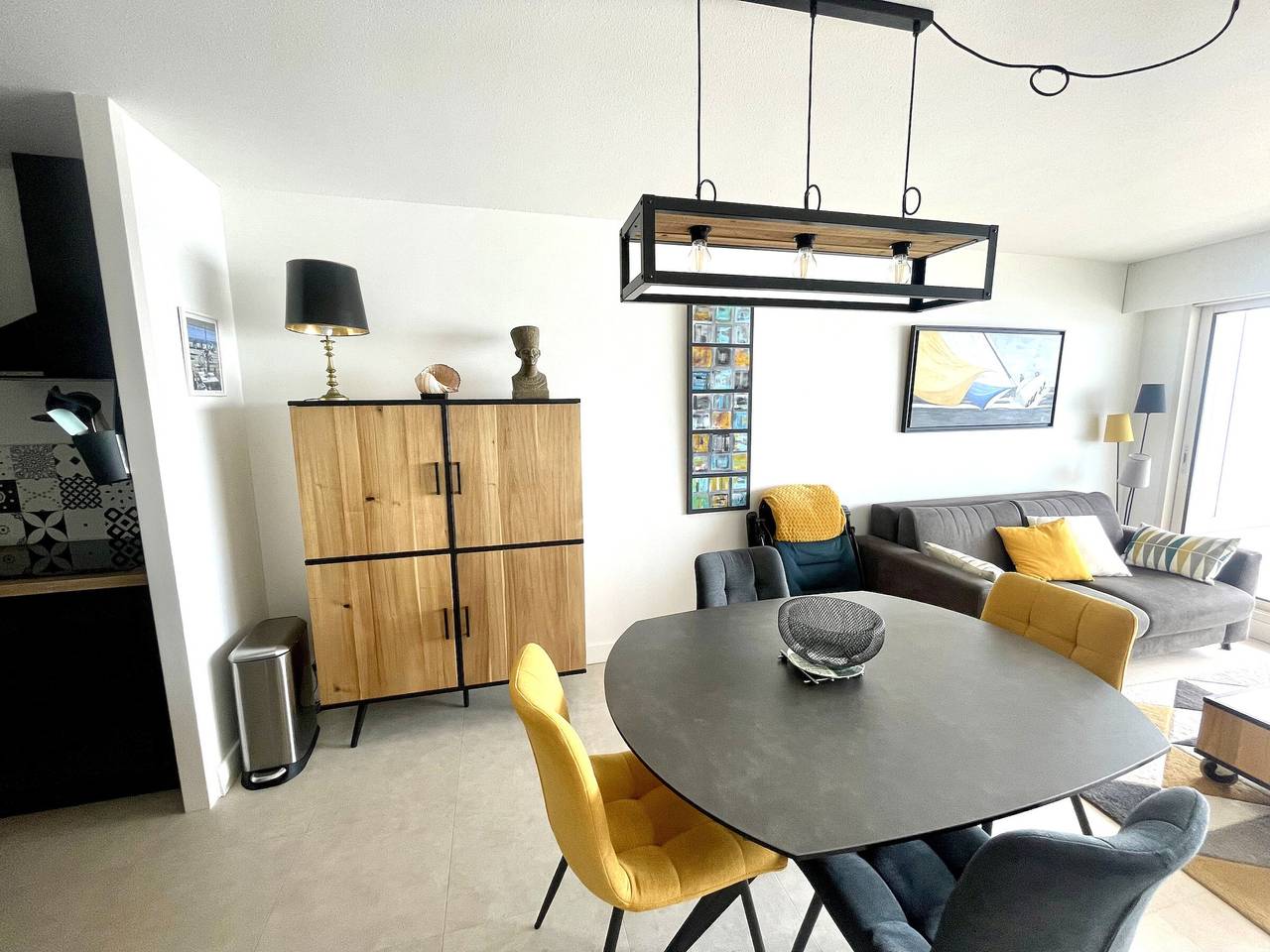 Appartement entier, Appartement moderne face mer avec garage et Wifi gratuit in Les Sables-d'Olonne, Vendée